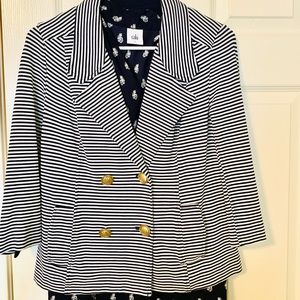 CaBi jacket & 2 blouses set. Goes with EVERYTHING in your wardrobe! Like new!